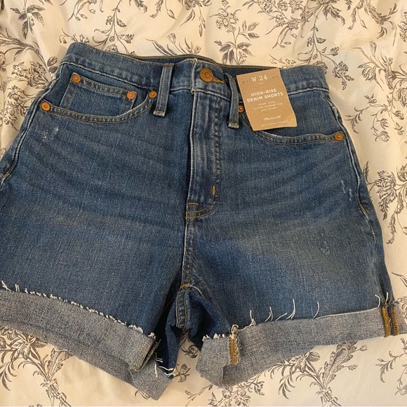 Madewell Pants - NEW Madewell Highrise shorts